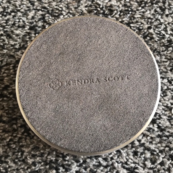 Kendra Scott Decorative Antique Silver Box Pyrite - Picture 6 of 8